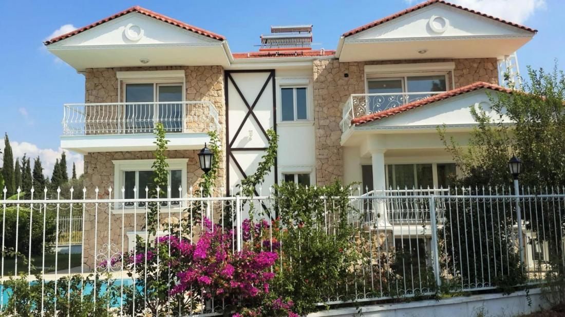 Villa/Façade (villas for sale in Mondial complex in Konyaalti)