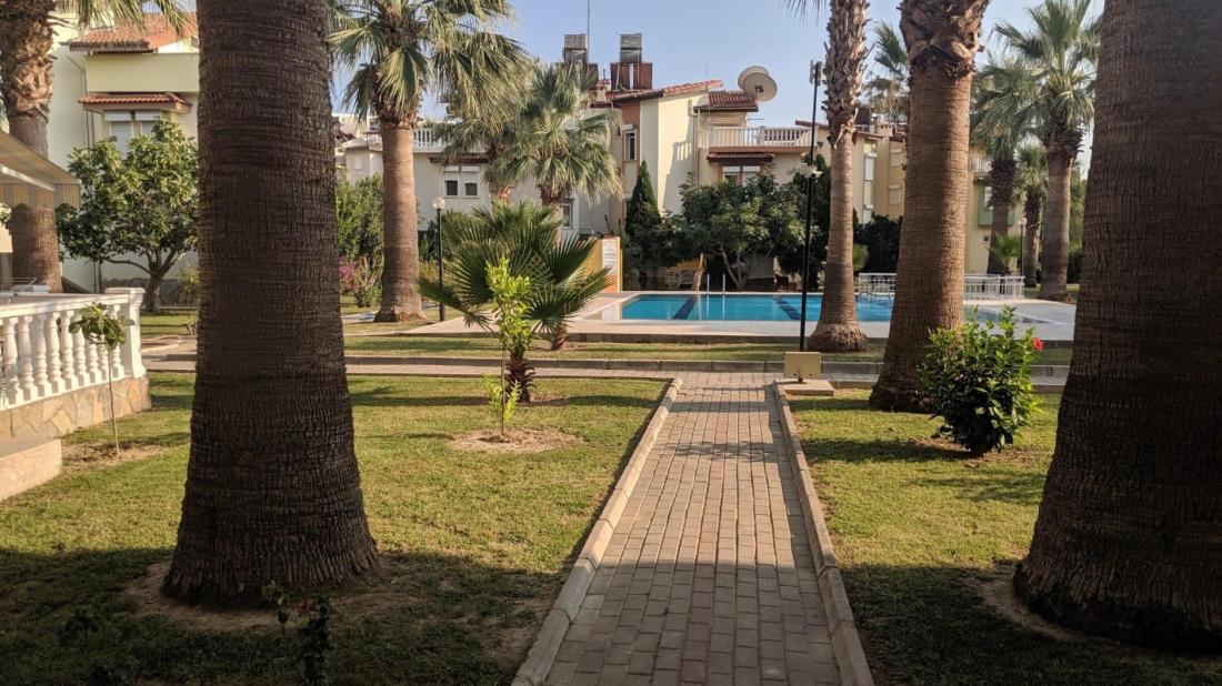 Antalya'da lüks bir haftalık kiralama kompleksi içinde Villa