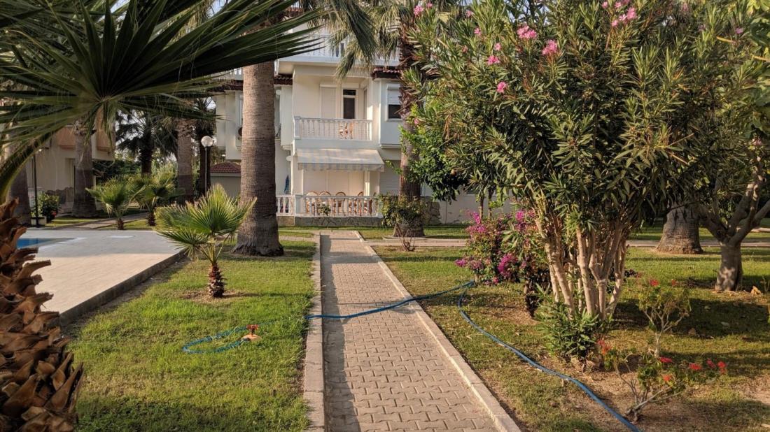 Antalya'da lüks bir haftalık kiralama kompleksi içinde Villa