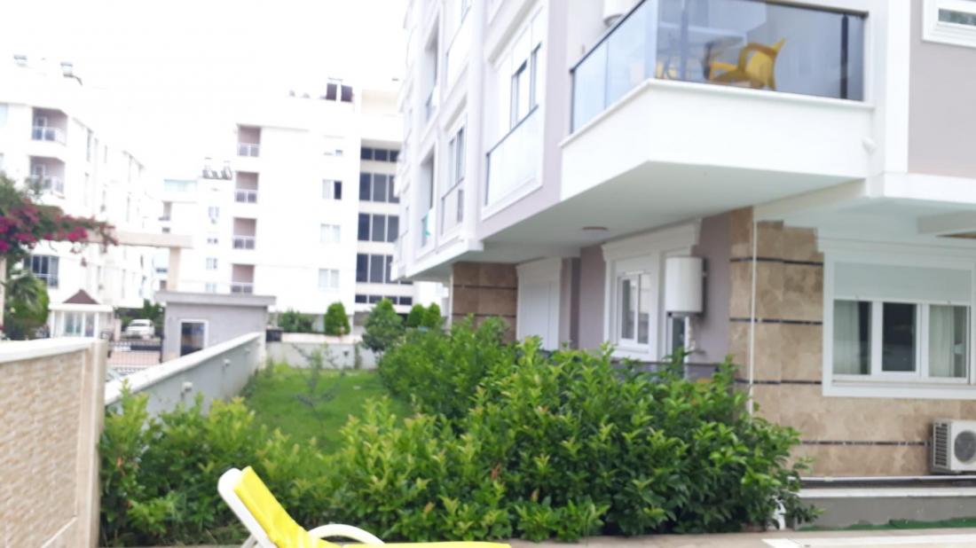 Apartments for daily rent within an upscale complex in Konyalti area