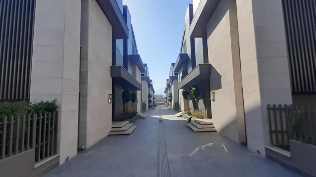 Antalya satılık bir kompleks içinde Villa