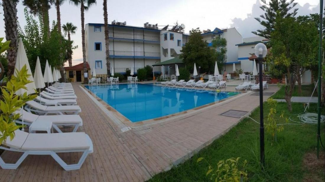 Hotel for sale in Antalya (3 stars) with sea views