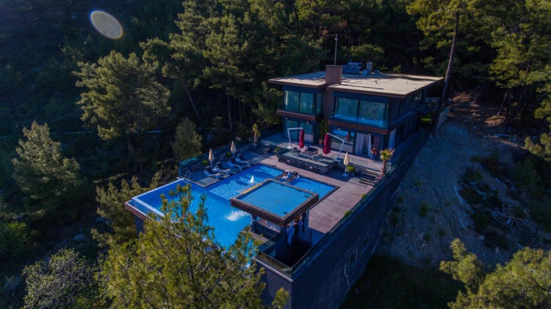 Antalya-Kaş satılık çok lüks villa