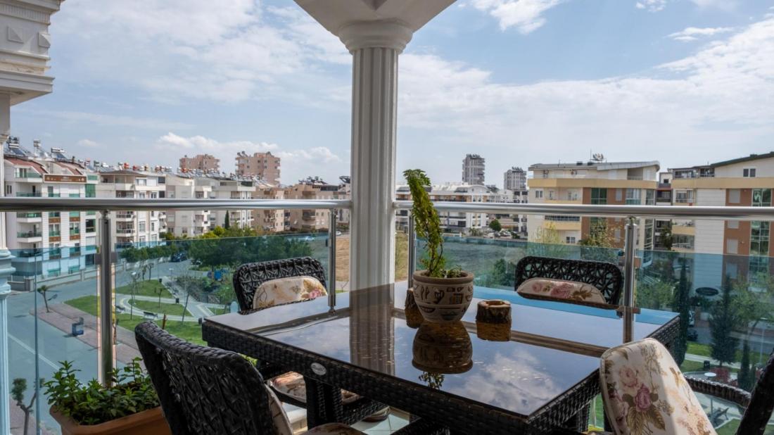 Duplex apartment for sale in Antalya-Konyaalti