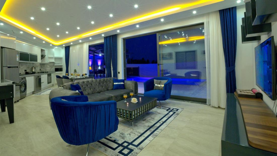 Antalya Kaş'ta satılık lüks villa
