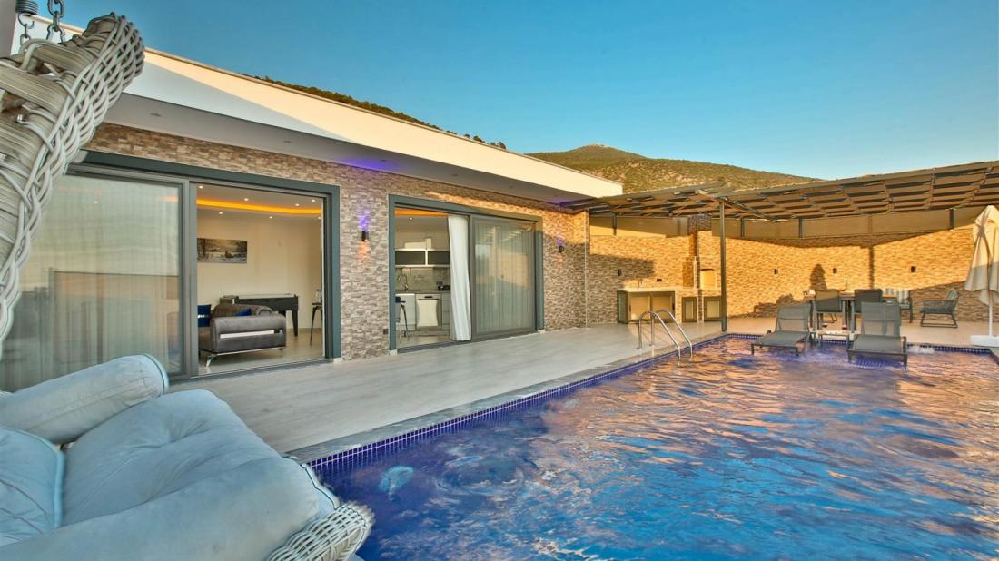 Luxury villas for sale in Turkey