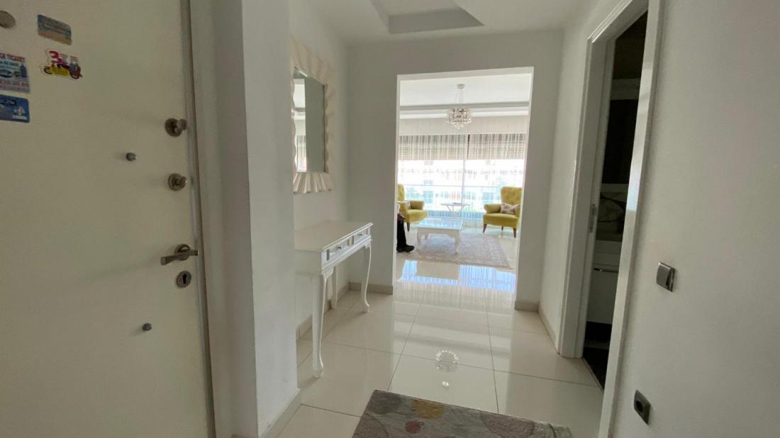 Two-room apartment and salon for rent in Antalya 