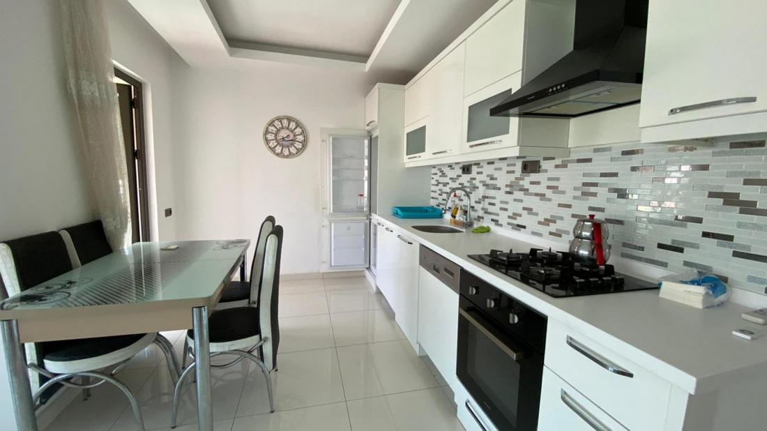 Two-room apartment and salon for rent in Antalya 