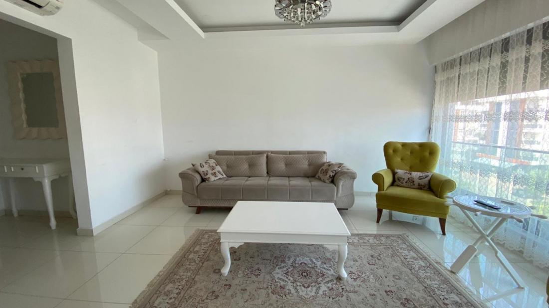 Two-room apartment and salon for rent in Antalya 