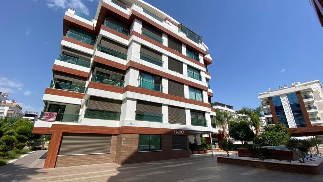 Two-room apartment and salon for rent in Antalya 