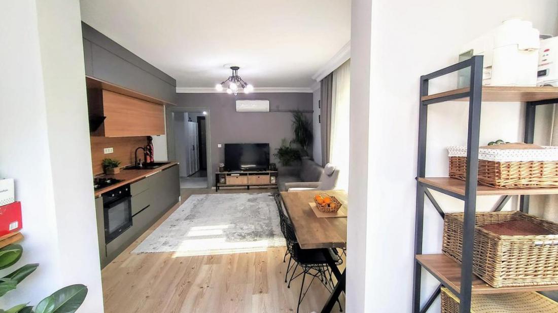 Antalya Hurma'da zemin katta satılık üç yatak odalı daire